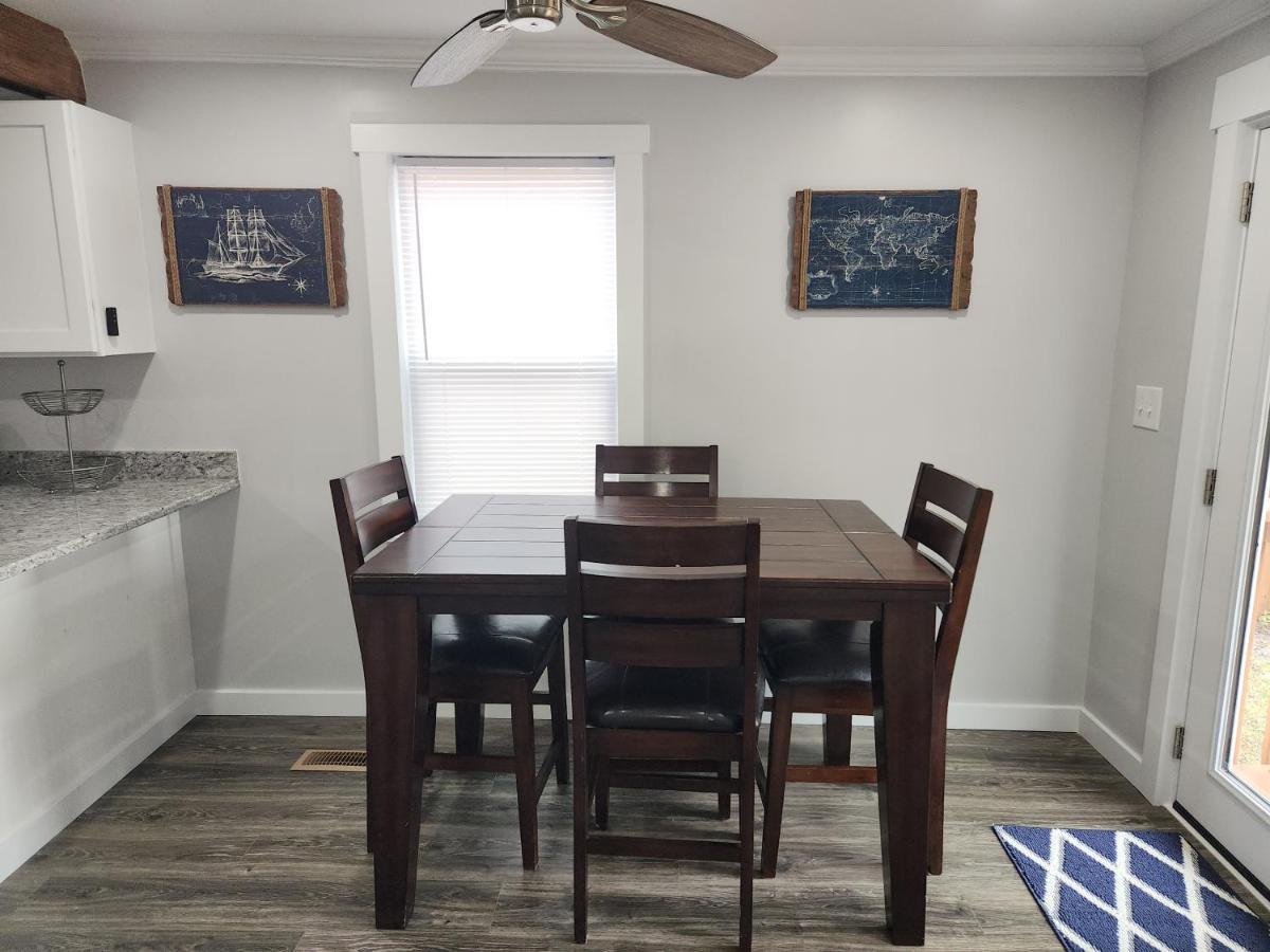 Coastal Getaway Villa Morehead City Exterior photo